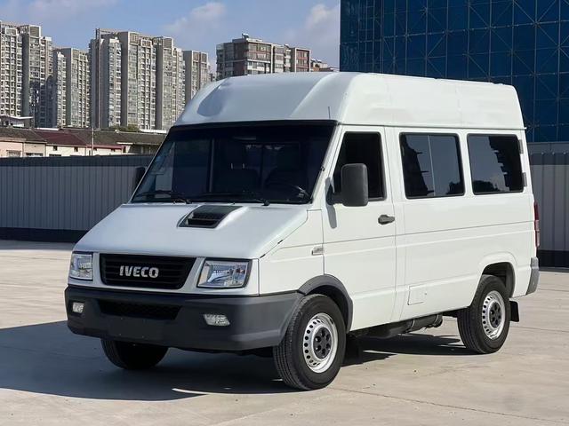 Iveco proud