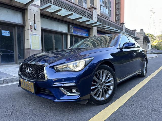 Infiniti Q50L