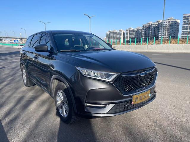 Oshan Changan Auchan X7