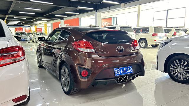 Hyundai Veloster