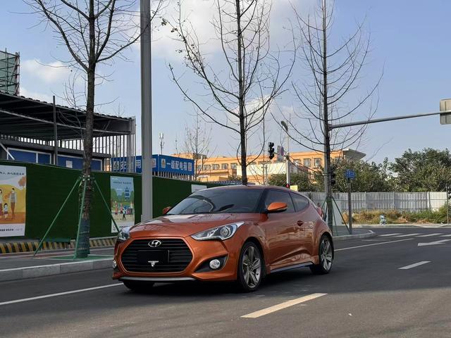 Hyundai Veloster