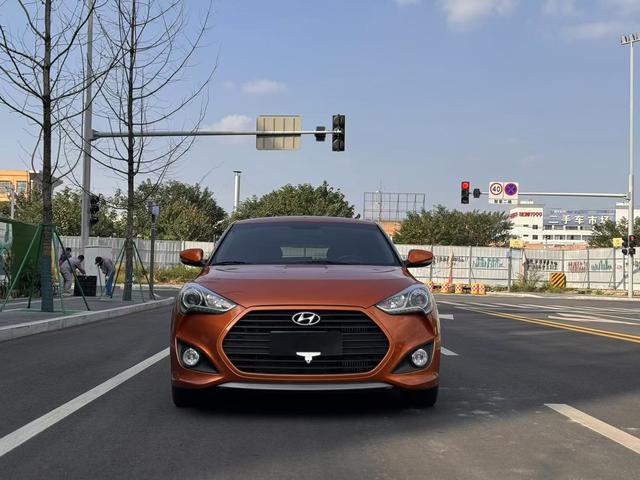 Hyundai Veloster