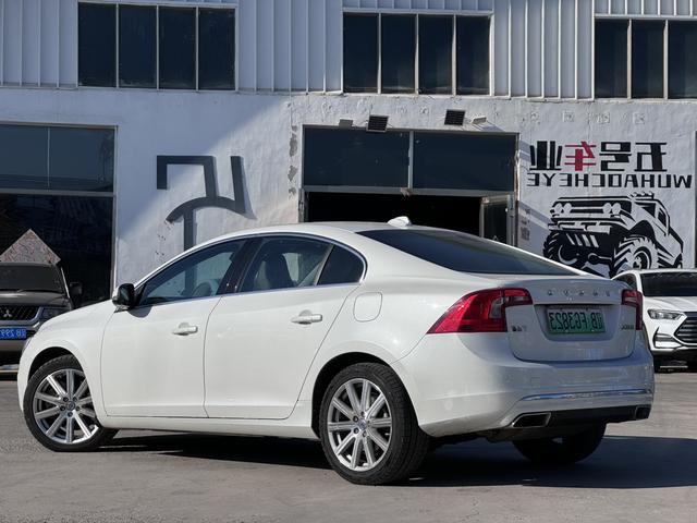 Volvo S60 PHEV