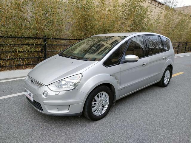 Ford Max