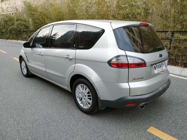 Ford Max