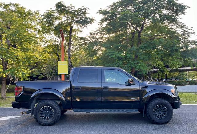 Ford F-150 Raptor