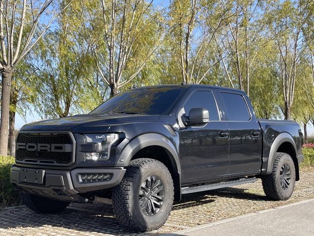 Ford F-150 Raptor