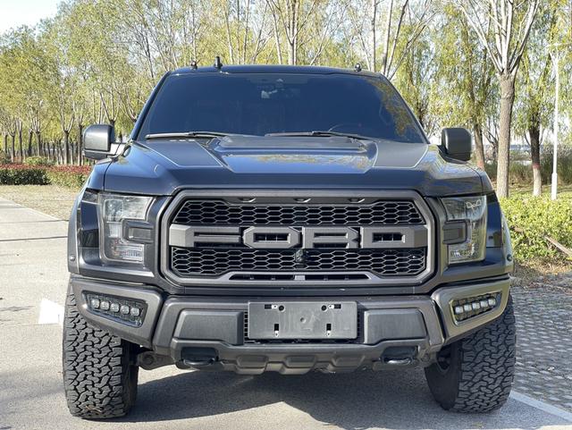 Ford F-150 Raptor