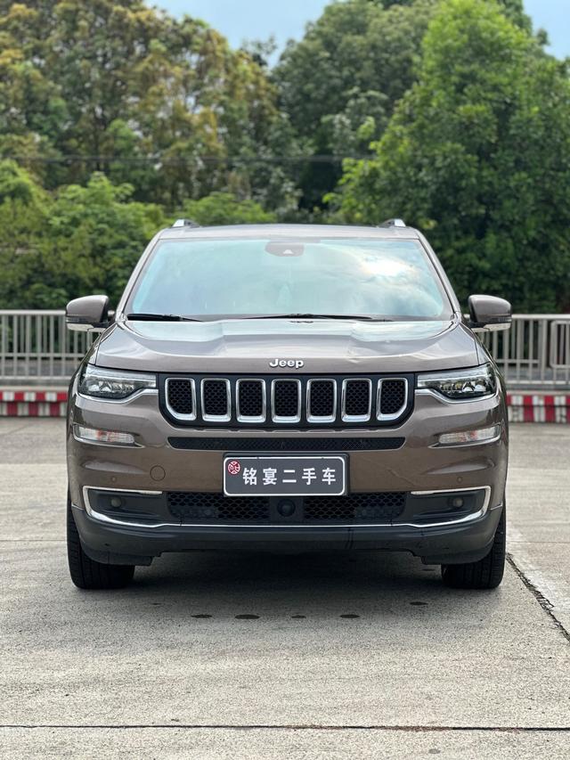 Jeep Grand commander