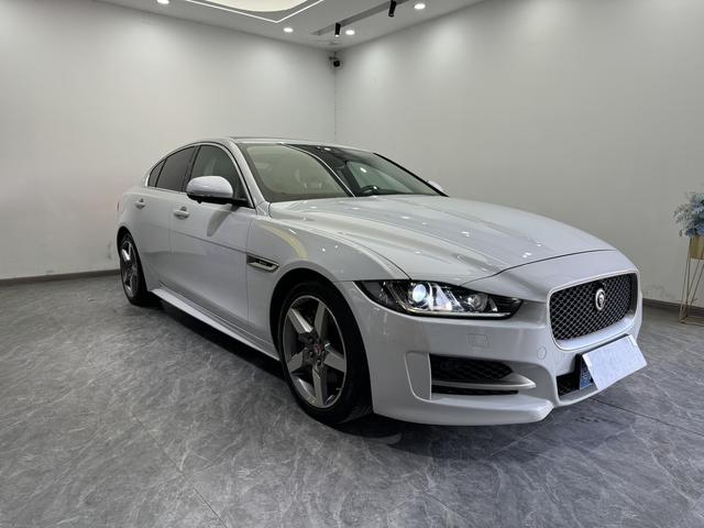 Jaguar XE