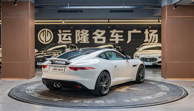 Jaguar F-TYPE