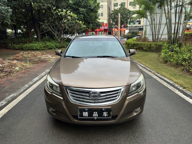 BYD G6