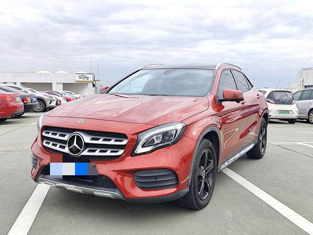 Mercedes-Benz GLA