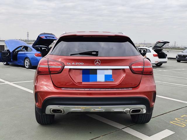 Mercedes-Benz GLA