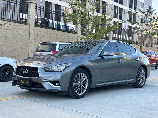 Infiniti Q50L