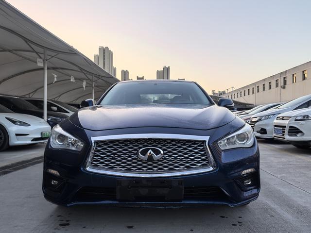 Infiniti Q50L