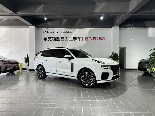 Lynk & Co 09