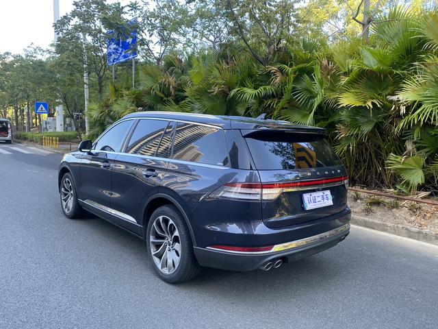 Lincoln Aviator