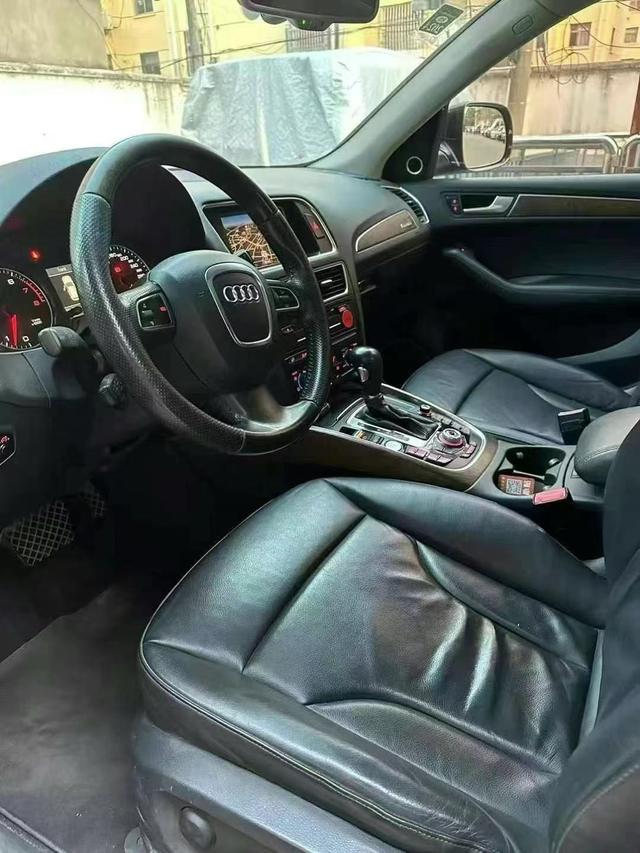 Audi Q5 (imported)