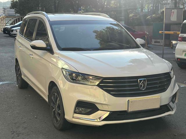 Baojun 360