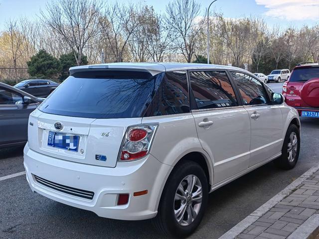 BYD e6