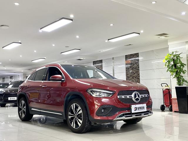 Mercedes-Benz GLA