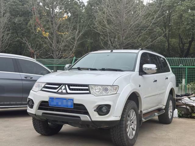 Mitsubishi Pajero Jinchang