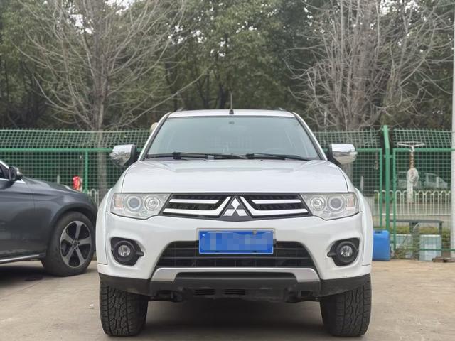 Mitsubishi Pajero Jinchang