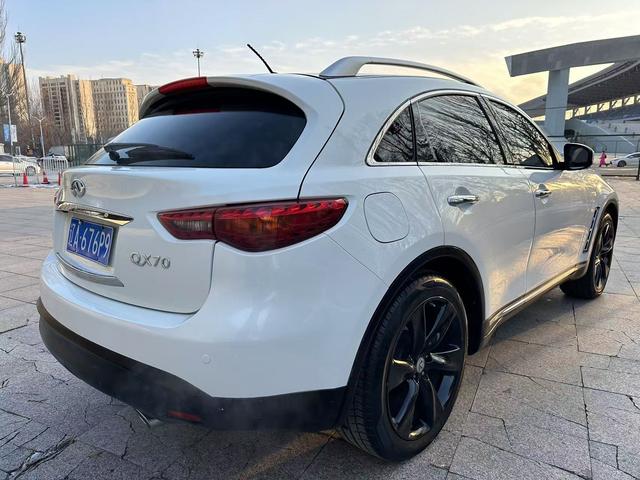 Infiniti FX