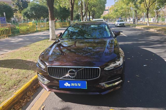 Volvo S90 PHEV