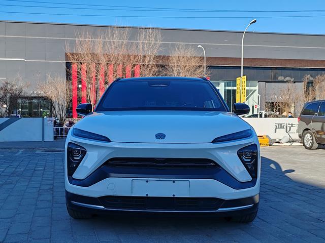 NIO ES6