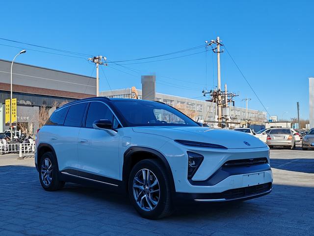 NIO ES6