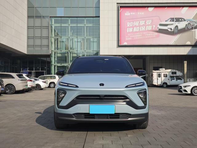 NIO ES6