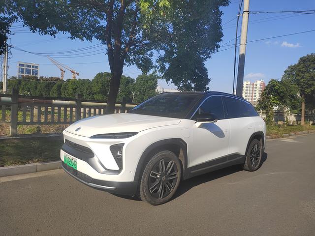 NIO ES6