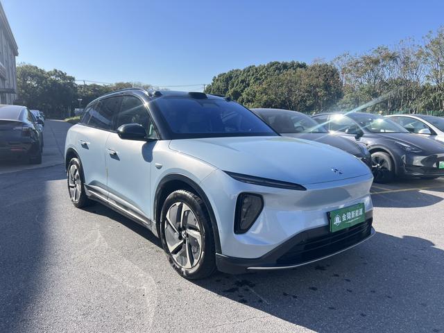 NIO ES6