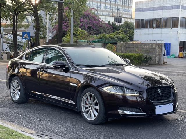 Jaguar XF