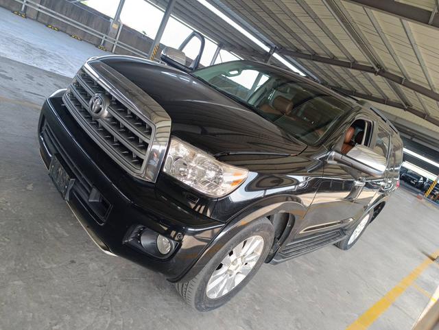 Toyota Sequoia