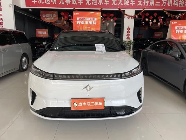 Dongfeng Eπ008