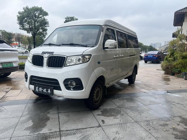 SRM Xinyuan Hiace EV