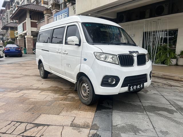 SRM Xinyuan Hiace EV