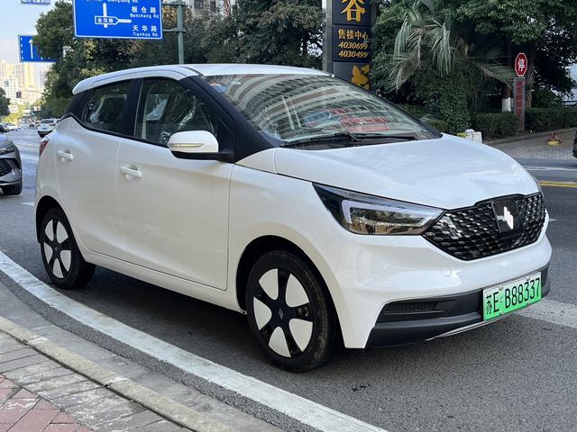 Jiangling Yizhi EV3