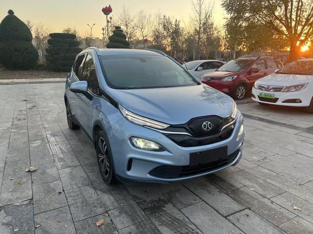 BAIC Beijing EX3