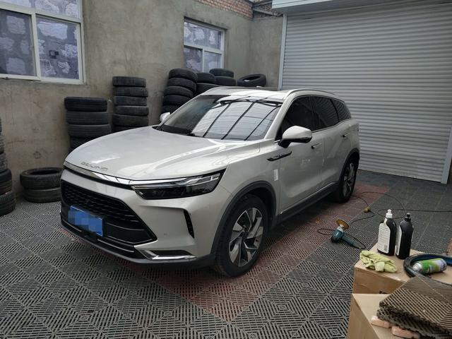 BAIC Beijing X7