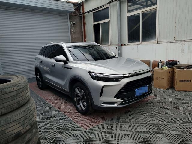 BAIC Beijing X7