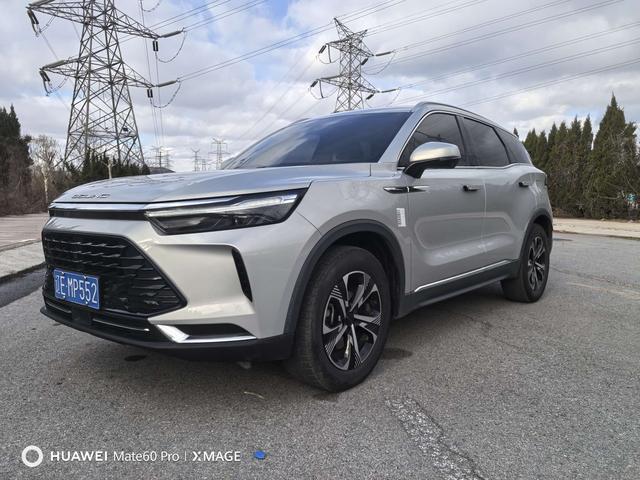 BAIC Beijing X7