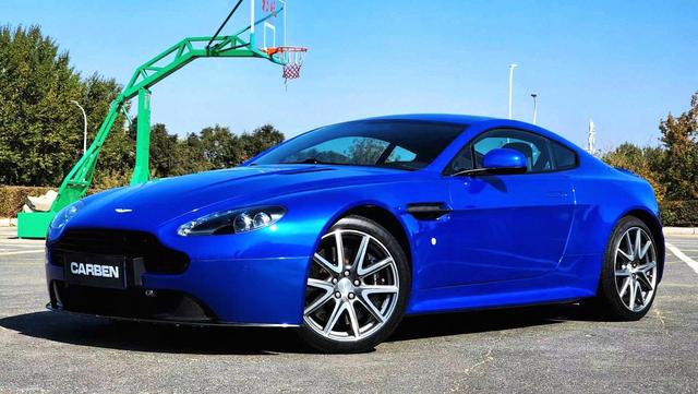 Aston Martin Vantage