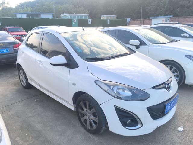 Mazda 2