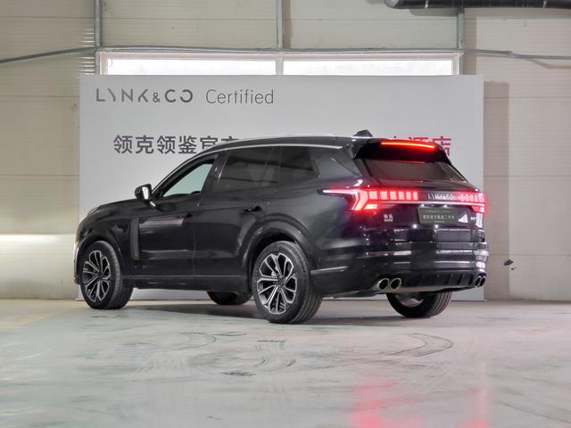 Lynk & Co 09 EM-P