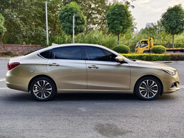 GAC Trumpchi GA6