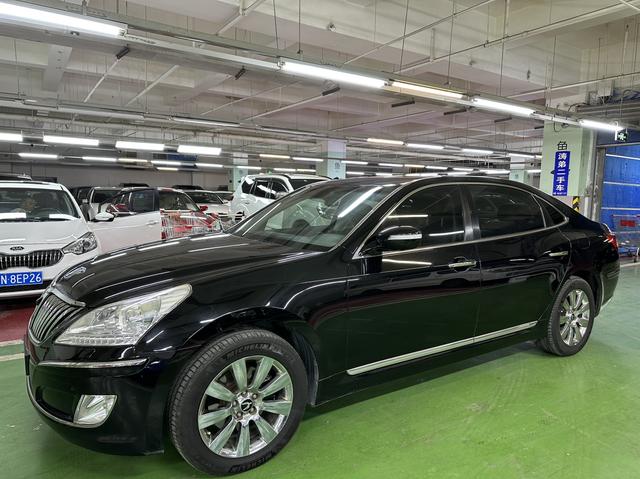 Hyundai Equus